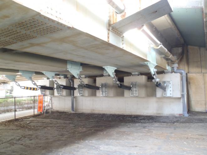 橋梁耐震補強施工後の写真