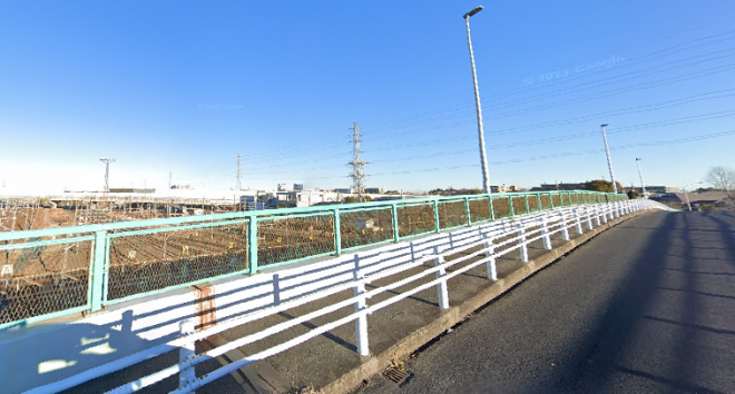 西の谷跨線橋の上の画像