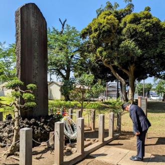 戦没者戦災死没者之慰霊碑（市長）