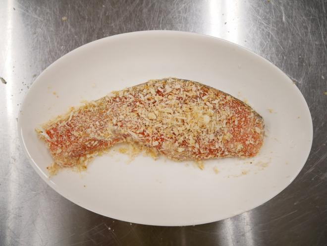 鮭の香草パン粉焼き3