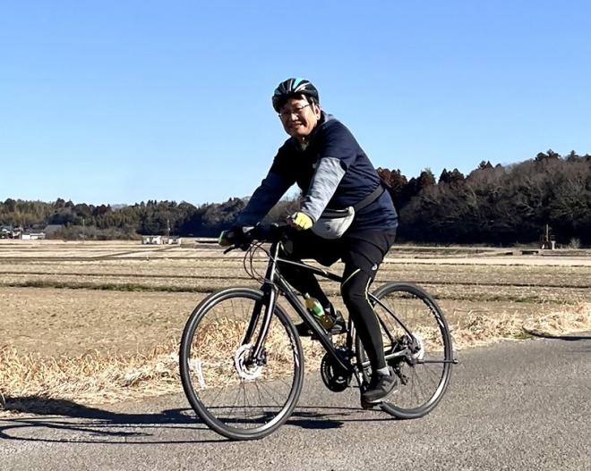 サイクリングをしている市長の写真