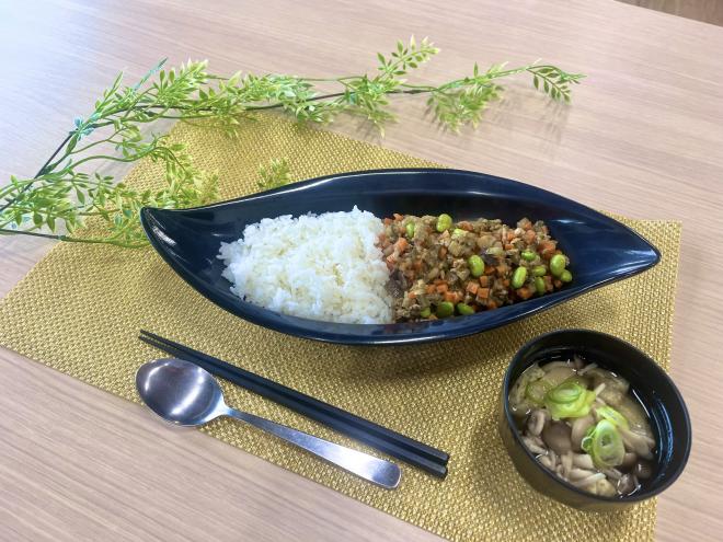 R8夏A定食