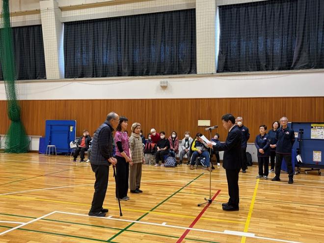 第7回いなげボッチャカップ準優勝チームの表彰