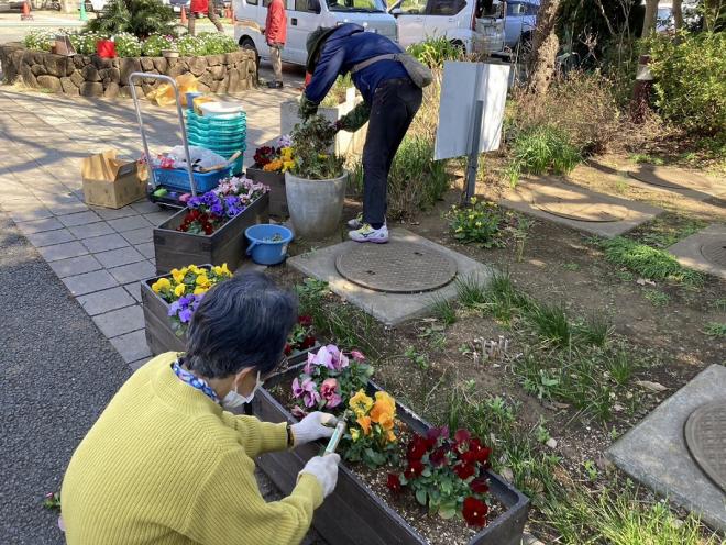 花壇整備（サイズ変更）