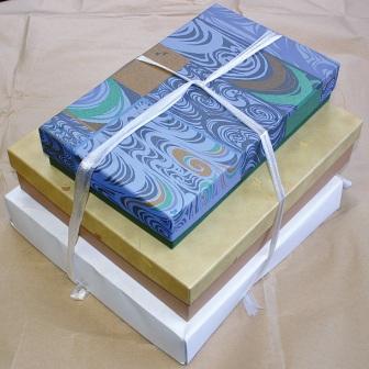 箱の形のままで出された雑がみは回収しません