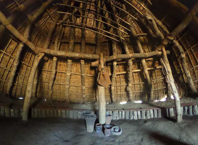 R3復元住居内部