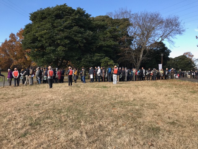 発掘現場現地説明会写真