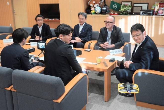 ドローンのデモ