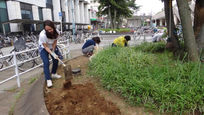 鎌取駅前花壇クラブ05