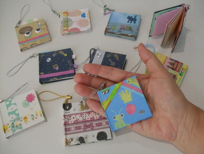 R7フェスタ豆本