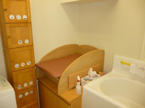 ポピンズナーサリースクール千葉みなとおむつ替え場所