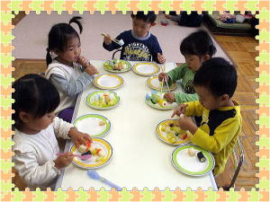 箸の動かし方の練習写真