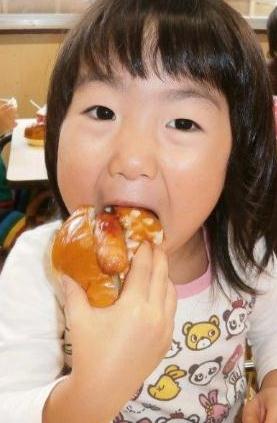 食べている写真