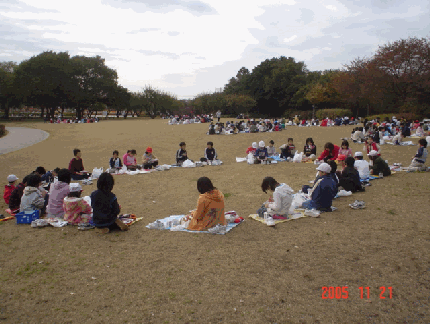 お弁当給食の写真