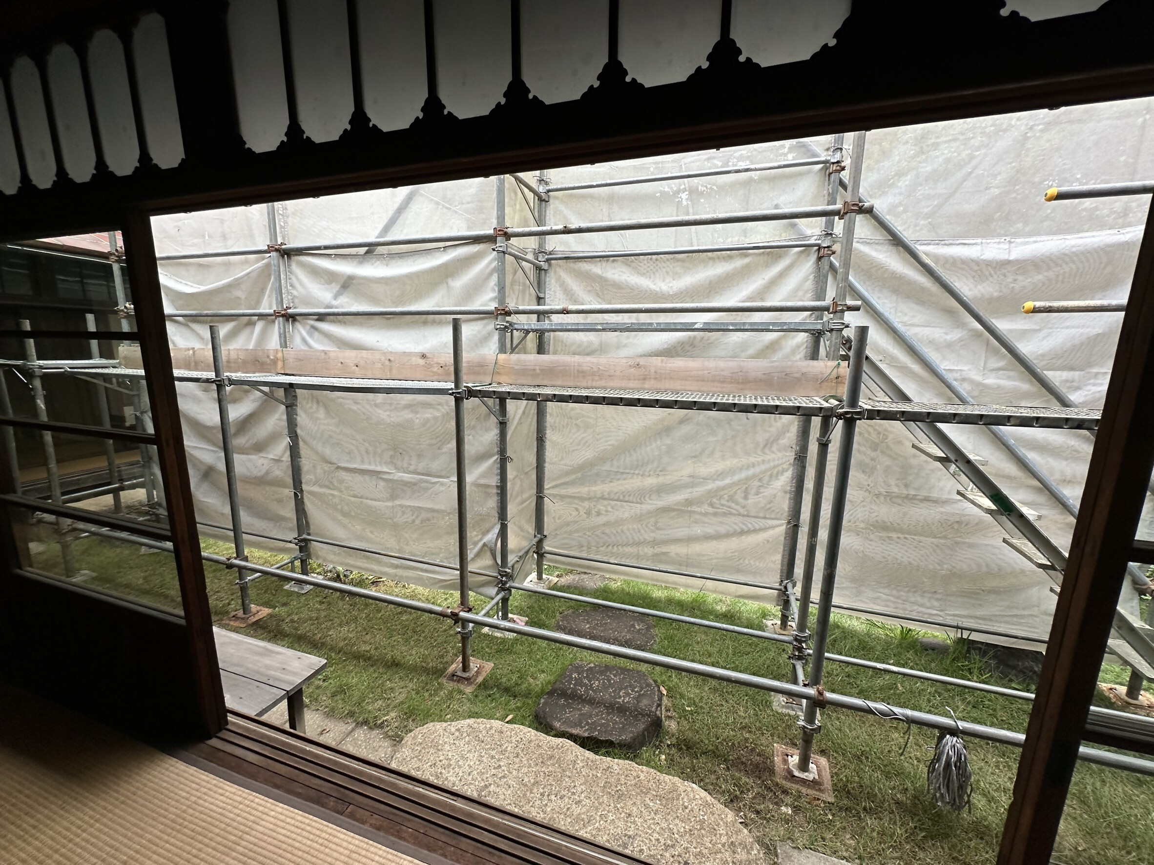 ゆかりの家工事_室内から