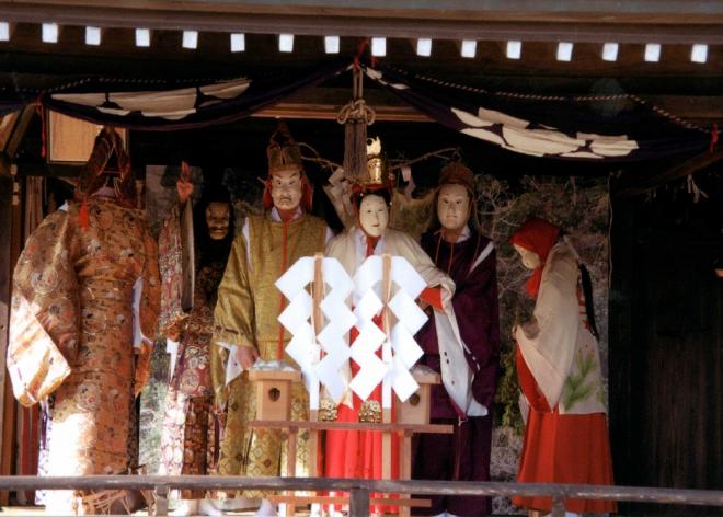 浅間神社の神楽2