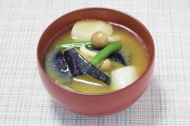 冷凍野菜の味噌汁