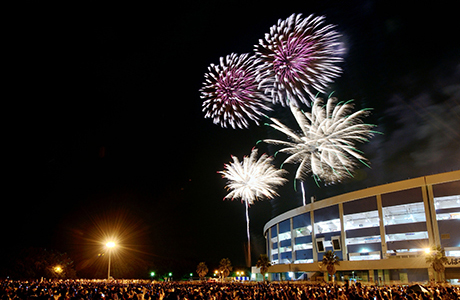 会場である幕張海浜公園で行われる花火大会
