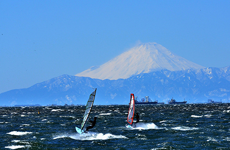 海越しの富士山