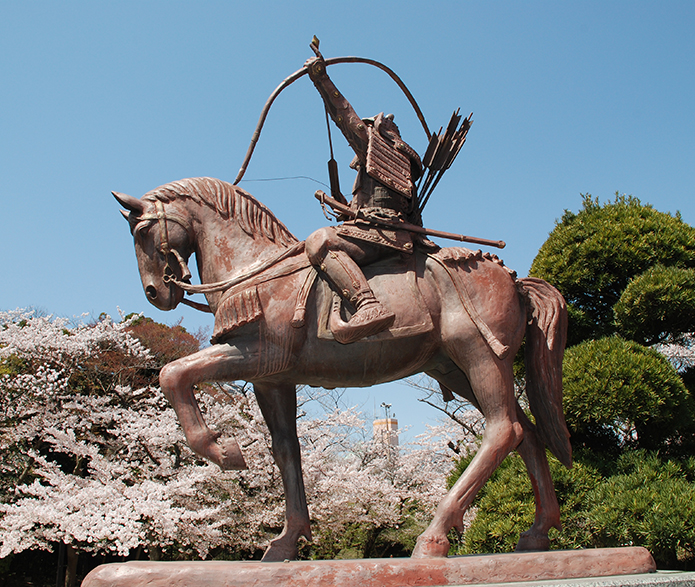 騎馬武者像