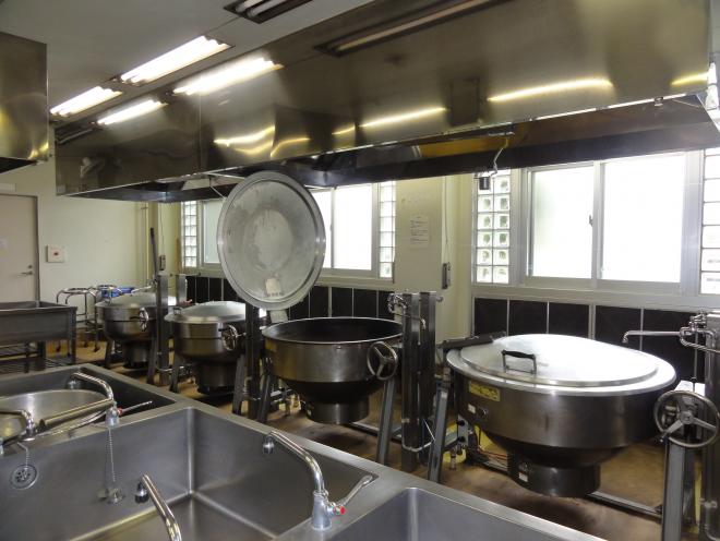 給食室お釜