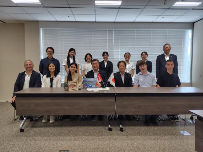 ノースバンクーバー学生表敬訪問