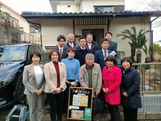 視察の様子（まなびスペースCOCOCARA）2