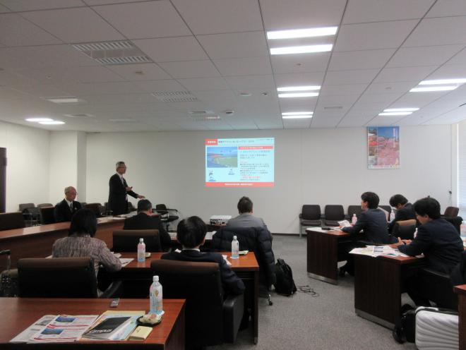 地方創生・オリンピック・パラリンピック調査特別委員会視察写真（福島市）