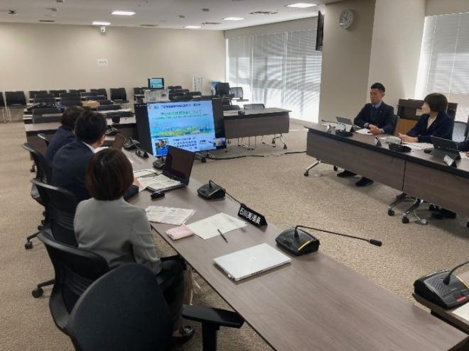 視察の様子（戸田市2）