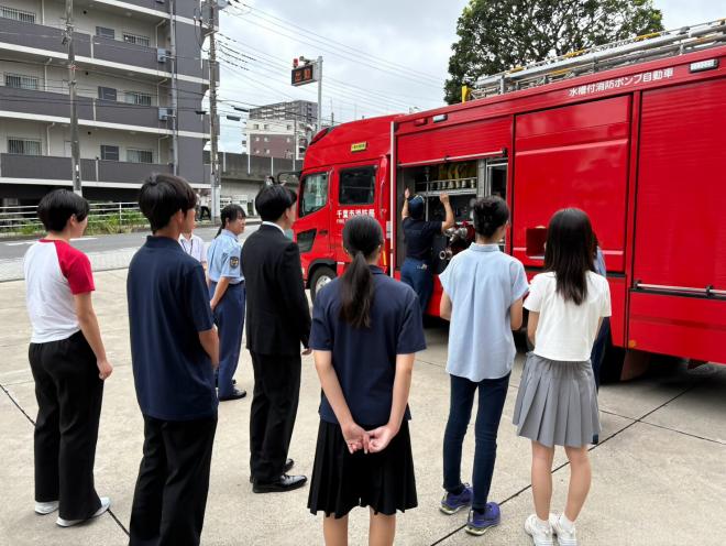 消防車続き