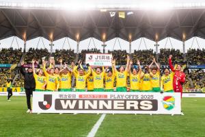 Ｊ１昇格集合写真