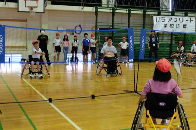 車いすバドミントン