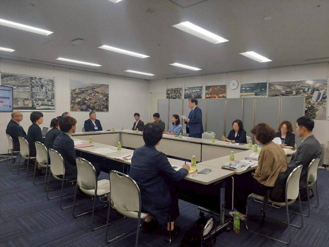 幕張メッセを視察する様子