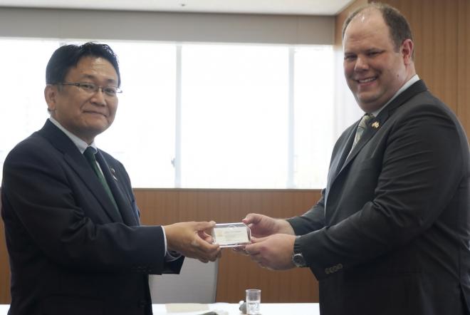 ハンズワース2025記念品交換