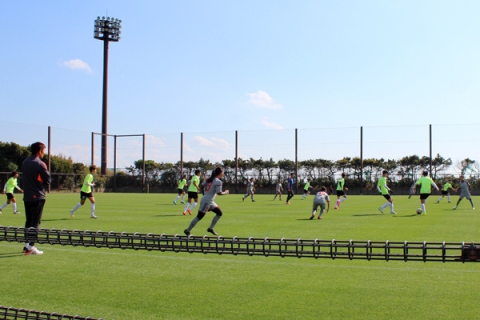 天津市のプロ女子サッカーチームが来葉