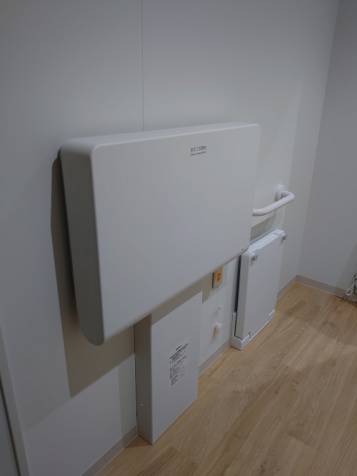 稲毛区役所2階女子トイレ