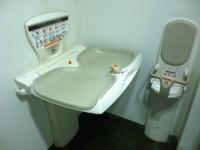 おむつ交換台（きぼーる）