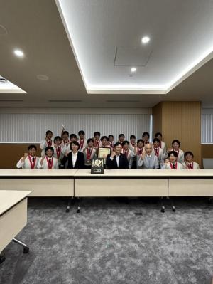 千葉経済大学附属高等学校ソフトボール部・自転車競技部・卓球部 千葉県高校総体優勝・全国大会出場 表敬訪問(1)