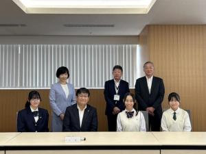 青少年交流事業派遣生 表敬訪問(1)