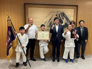 令和6年度全日本少年少女武道（柔道）錬成大会優勝報告 表敬訪問