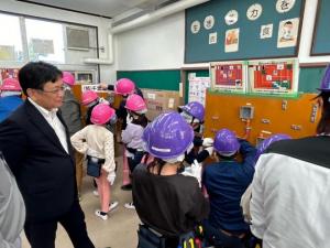 放課後子ども教室「電気工事体験」 視察