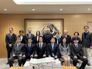 子ども支援千葉市連絡会による要望書提出