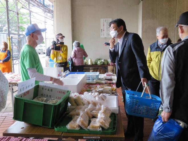 金曜ふれあい市