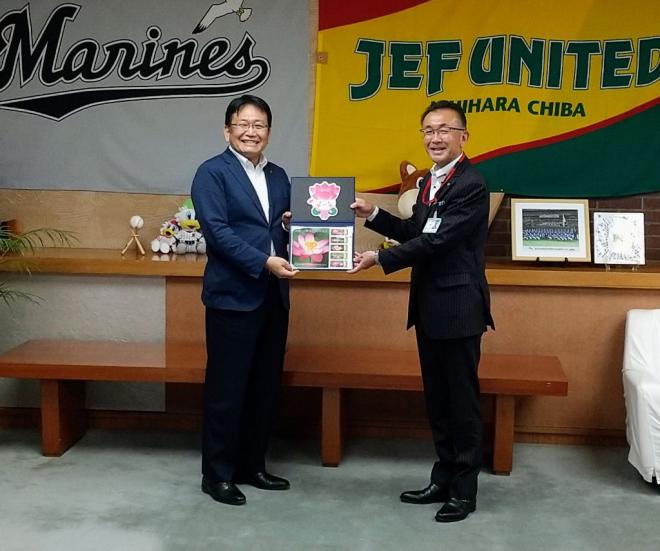 大賀ハス記念切手、ちはなちゃんカード贈呈式