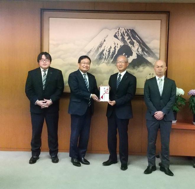 南総通運寄付金寄贈式