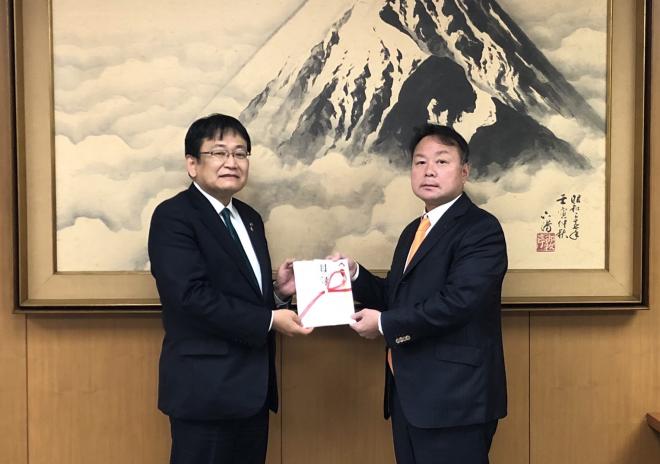 金太郎ホーム寄付金寄贈式