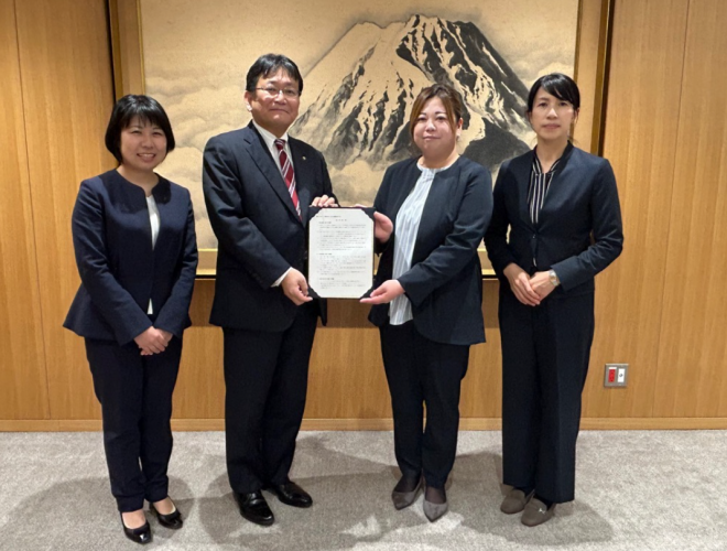 母と女性教職員の会