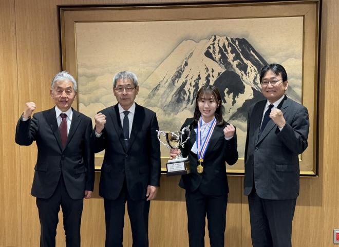 市立千葉高等学校竹内亜衣選手スピード・ジャパンカップ2024優勝報告及びパリ2024オリンピック予選出場報告