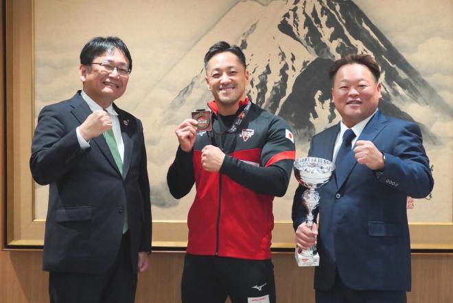 メンズフィジーカー関口貴夫氏表敬訪問