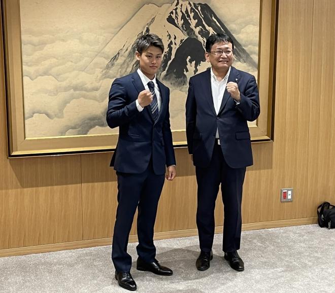 OPBF東洋太平洋チャンピオン堤駿斗氏表敬訪問